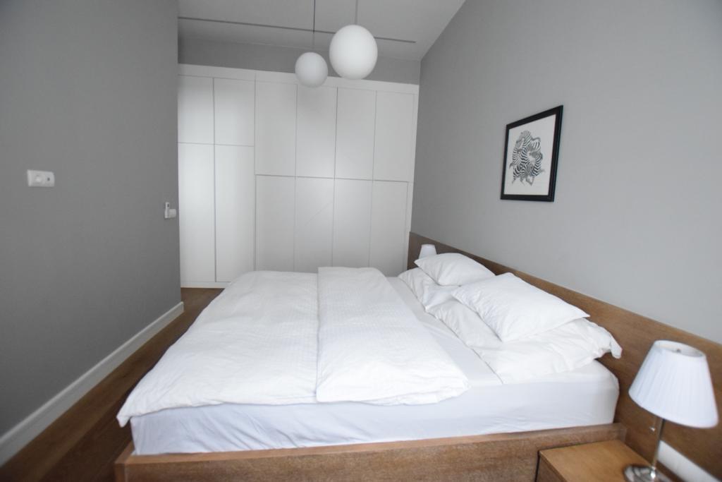 Luxury Apartment By Hi5 - Szervita Suite Budapest Esterno foto