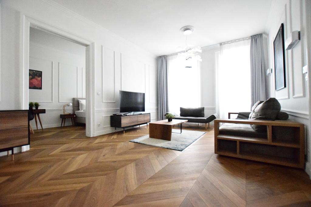 Luxury Apartment By Hi5 - Szervita Suite Budapest Esterno foto